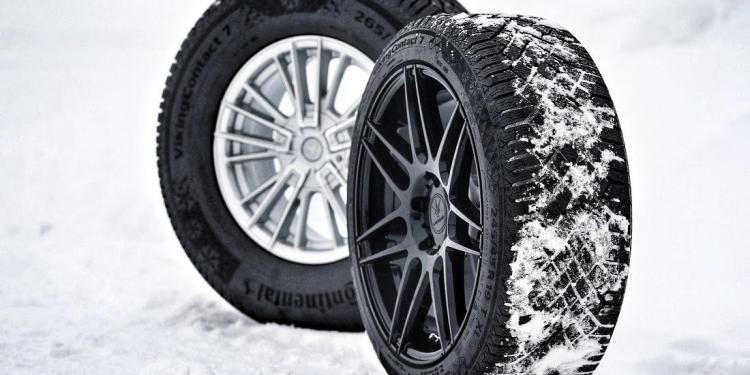 VikingContact 7 loose in snow